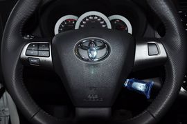 2011款一汽丰田RAV4