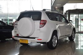 2011款一汽丰田RAV4
