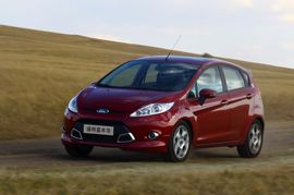 2011款福特嘉年华呼伦贝尔草原试驾