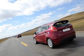 2011款福特嘉年华呼伦贝尔草原试驾