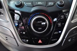 2011款现代飞思Veloster