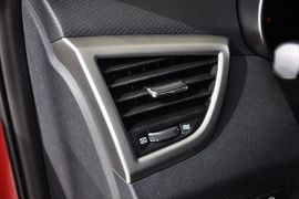2011款现代飞思Veloster