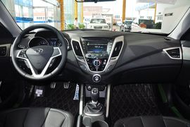 2011款现代飞思Veloster