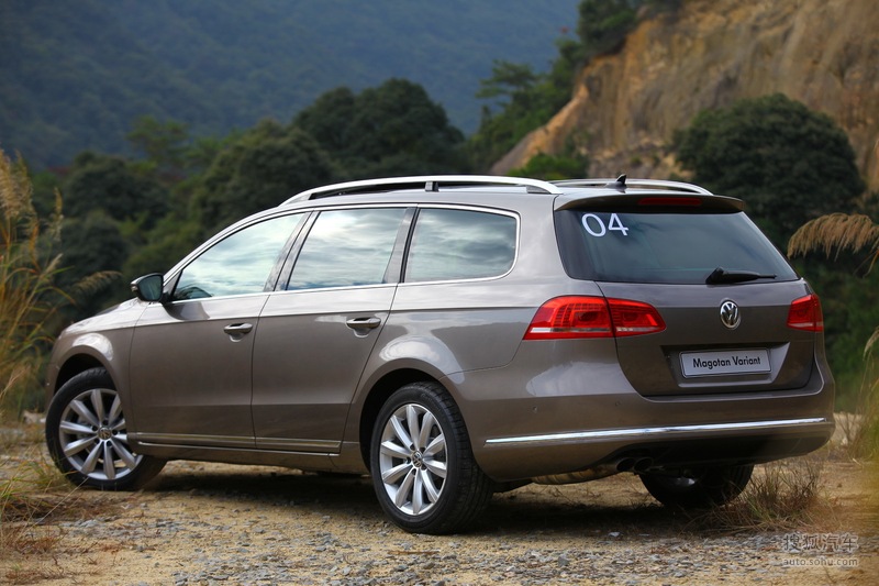 2012款大众迈腾旅行版试驾