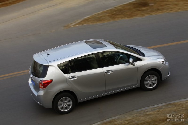 【 丰田逸致图片】_2012款 180v cvt至尊多功能版_评测_搜狐汽车网