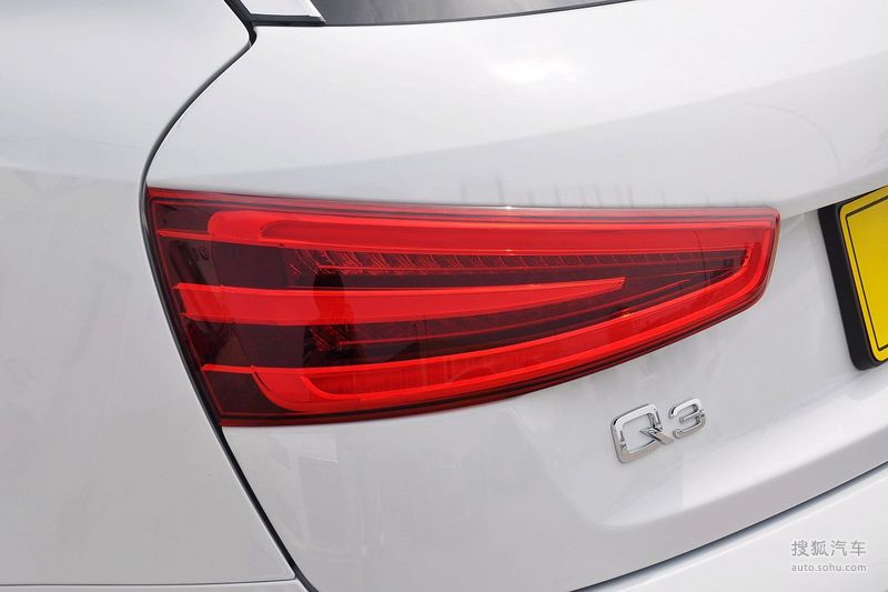 2012款奥迪q3 35tfsi舒适型到店实拍   尾灯     提示:支持键盘翻页 &