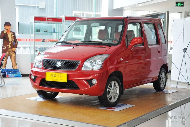 【車型對比】鈴木 北斗星e pk 長安 cs35 plus_搜狐汽車