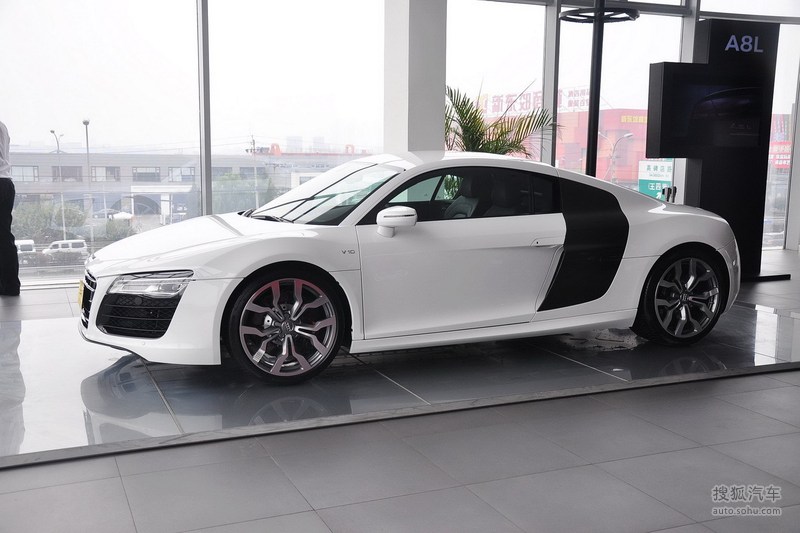 【车型对比】奥迪 r8 pk 丰田 yaris l 致炫_搜狐汽车