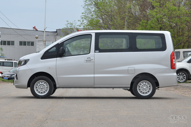 【车型对比】江淮 瑞风m3 pk 长安 cs35 plus_搜狐汽车