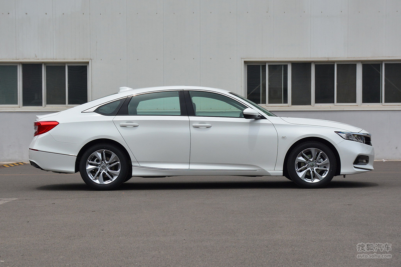 2018款本田雅阁230turbo舒适型