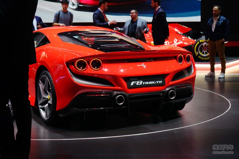 法拉利f8tributo日内瓦车展实拍