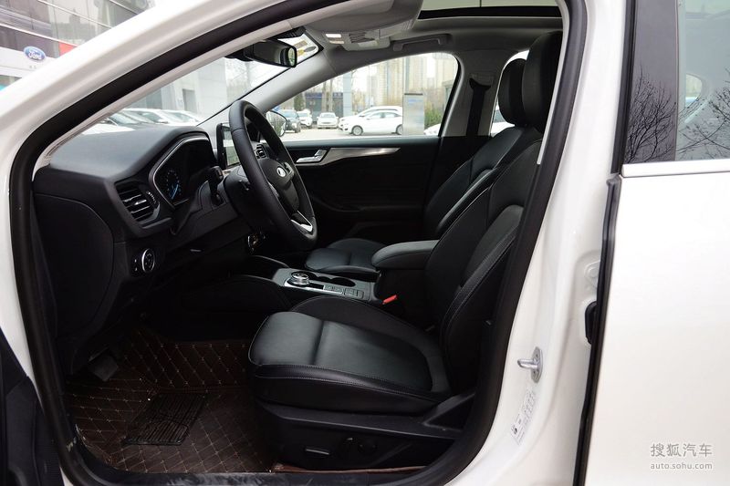 【 福特福克斯两厢图片】_2019款 EcoBoost 1