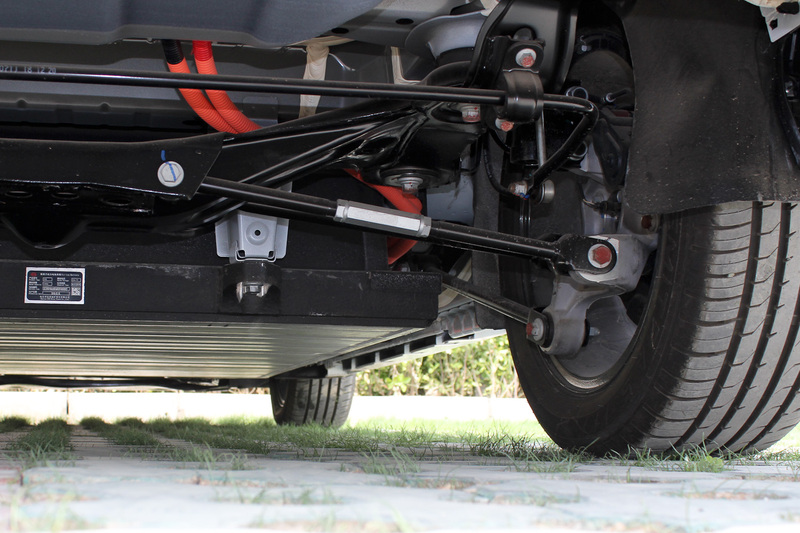 比亚迪秦pro ev图片】_2019款 超能版 高功率高续航智联领创型_底盘