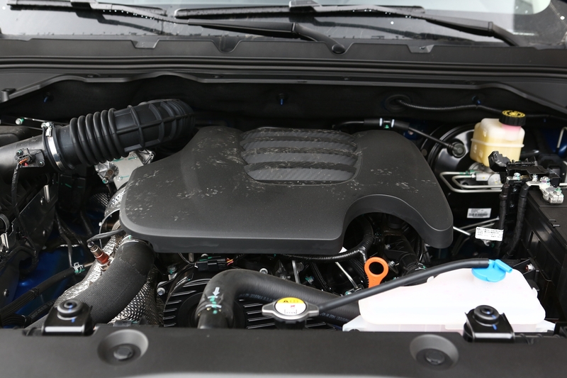 0t 汽油手动四驱领航型 长箱 gw4c20b - 发动机特写提示:支持键盘翻页