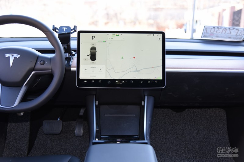 2019款特斯拉model 3 标准续航后驱升级版 - 中控台提示:支持键盘翻页
