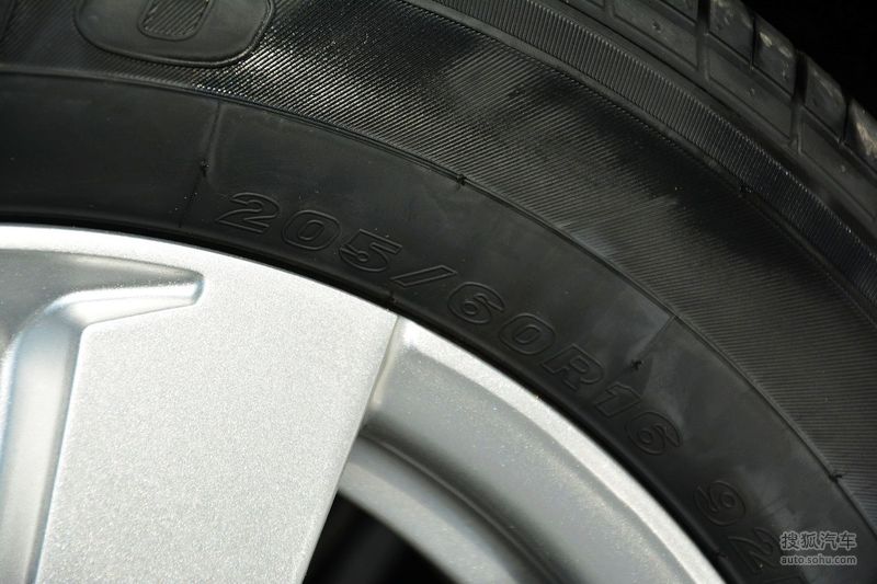 【 标致2008图片】_岩石棕_外观_搜狐汽车网