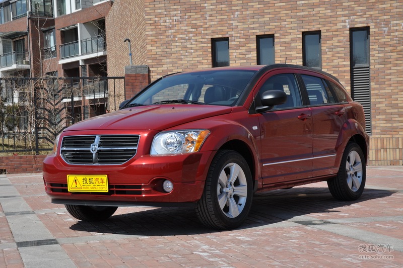 【车型对比】道奇 酷搏 pk 丰田 yaris l 致炫x_搜狐汽车