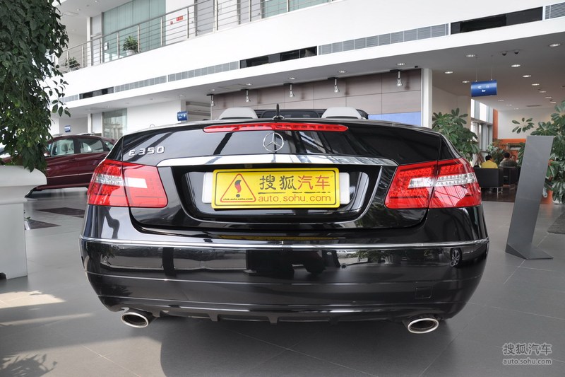 2010款奔驰e350敞篷跑车