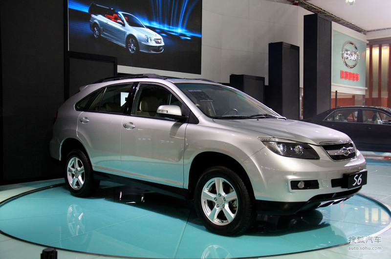 比亚迪s6车展实拍