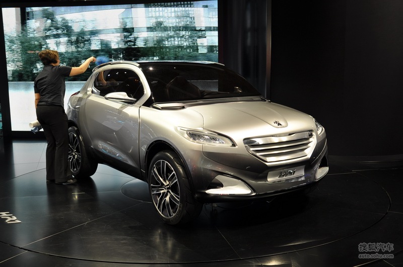 标致hr1概念车巴黎车展实拍     提示:支持键盘翻页 &larr;左 右&rarr