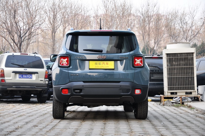 【车型对比】jeep 自由侠 pk 长安 cs75plus_搜狐汽车