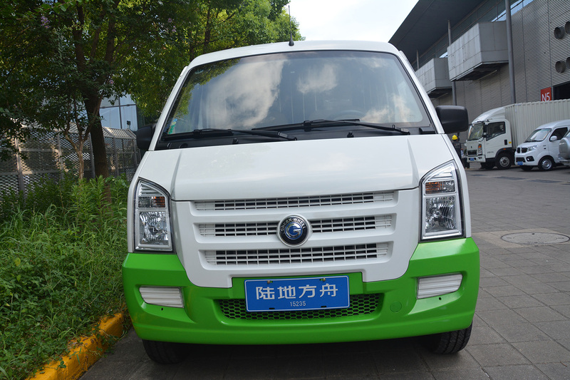 陆地方舟z35物流车
