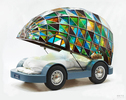 设计师迷恋玻璃窗 打造七彩无人驾驶车