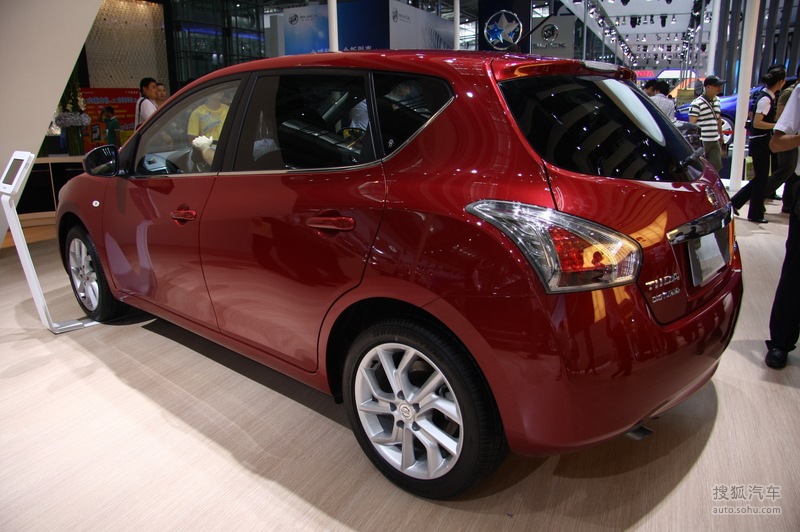 日产东风日产tiida日产 骐达 深港澳车展实拍