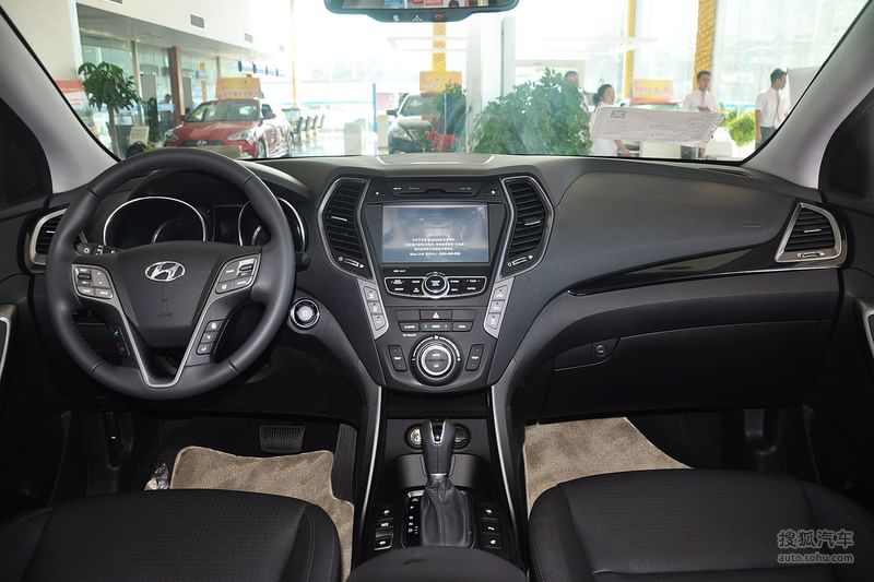 2013款现代格锐3.0l旗舰版6座