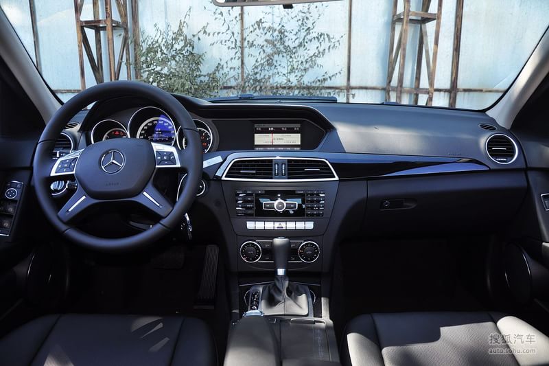 奔驰北京奔驰c级2013款奔驰c180经典型grand edition