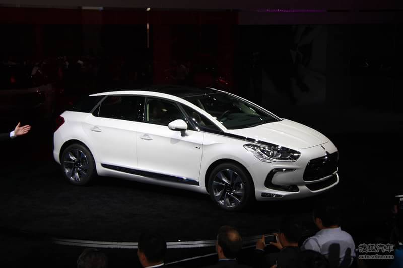 2013成都车展 长安标致雪铁龙ds5实拍