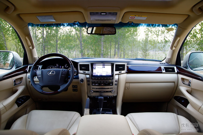 雷克萨斯雷克萨斯lx2012款雷克萨斯lx570试驾实拍