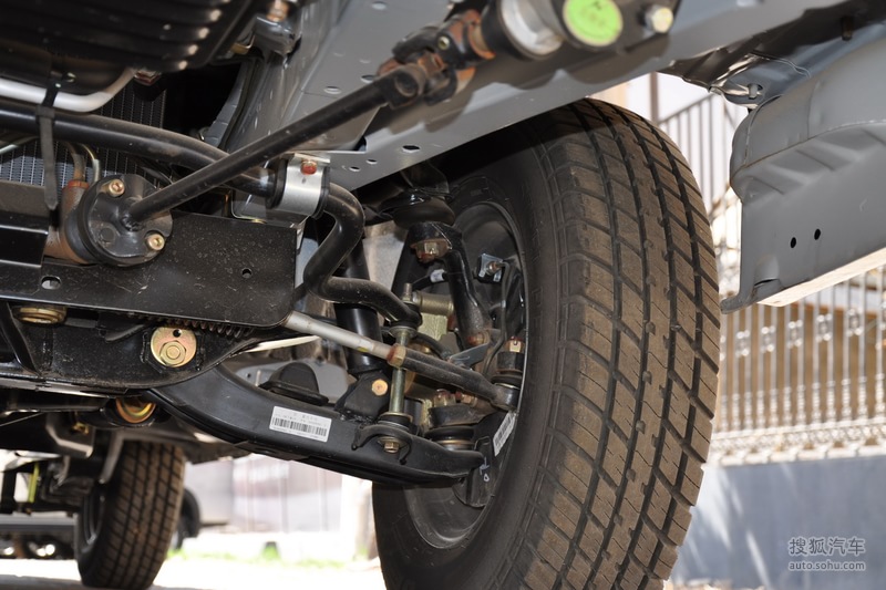 2010款东南得利卡2.0l实用型