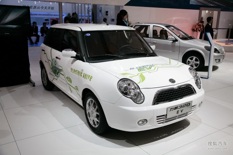 力帆320电动车车展实拍