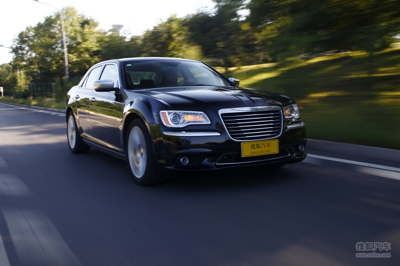 克莱斯勒进口克莱斯勒300(进口)2013款克莱斯勒300c深度试驾