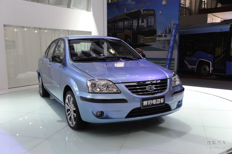 哈飞哈飞汽车赛豹v系哈飞赛豹电动版车展实拍