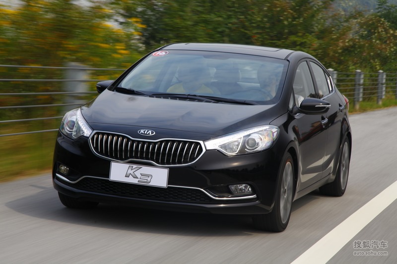 2012款东风悦达起亚k3桂林试驾实拍