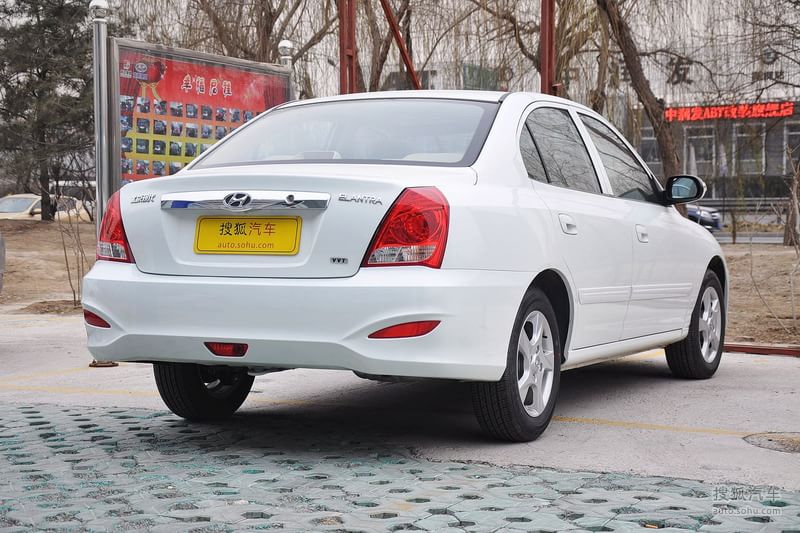 现代北京现代伊兰特2011款现代伊兰特1.6l手动舒适天窗型到店实拍