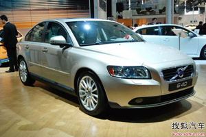 沃尔沃S40