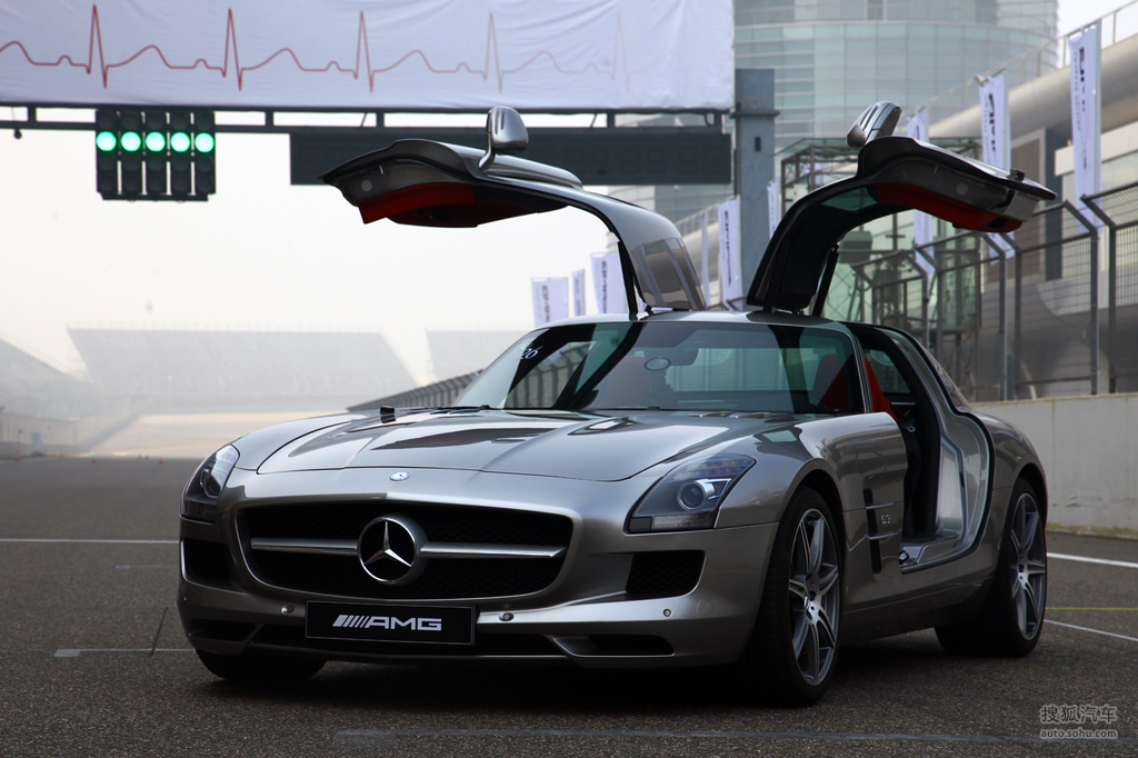 奔馳sls amg