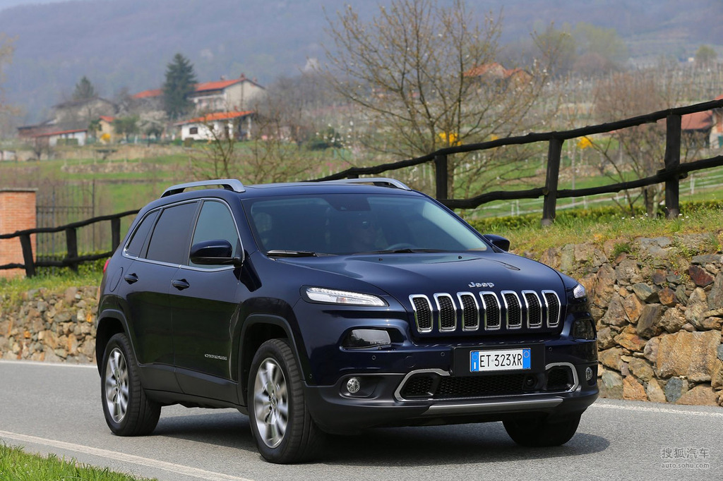 jeep切诺基官方t3011512高清图片_图库_搜狐汽车