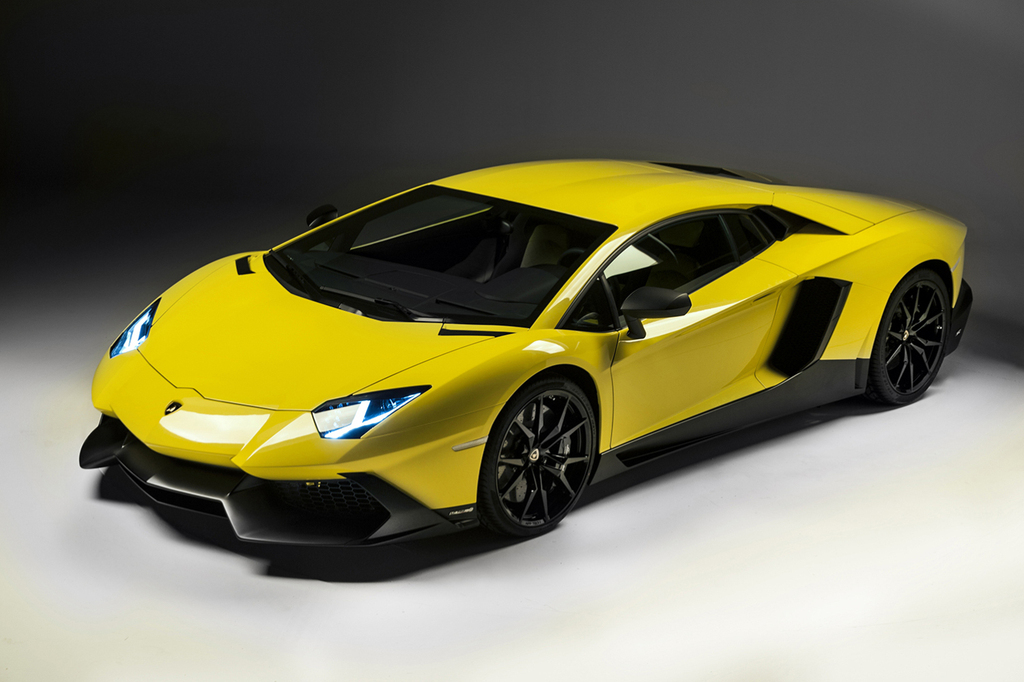 剪刀门 代表车型:兰博基尼aventador