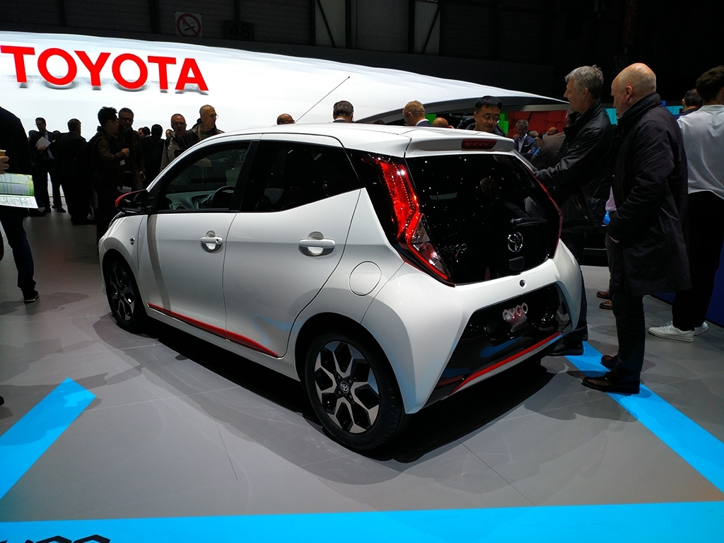 丰田新款aygo