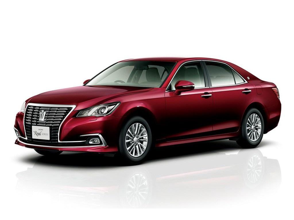 2016款丰田crown royal