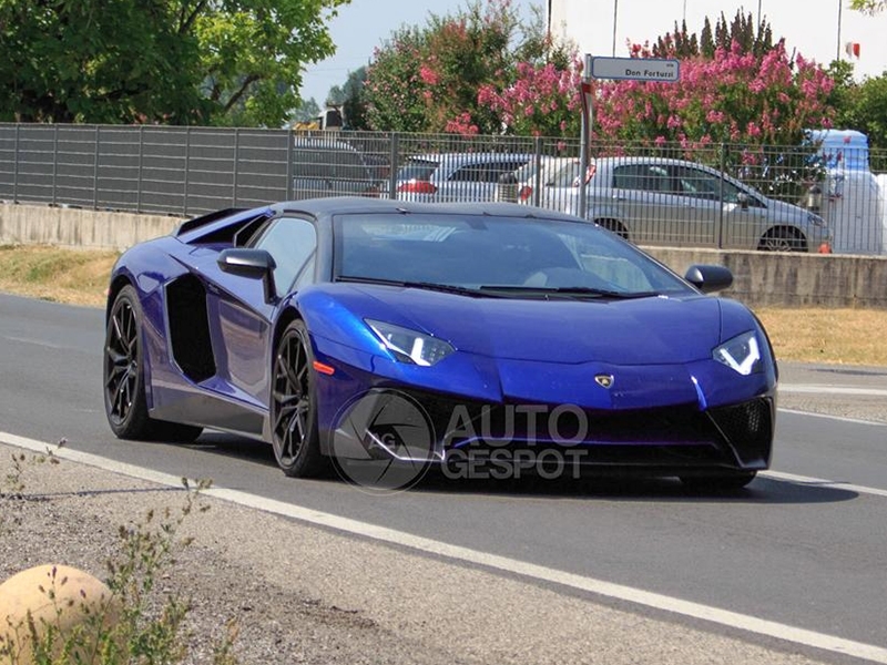 750马力兰博基尼aventadorsv敞篷谍照