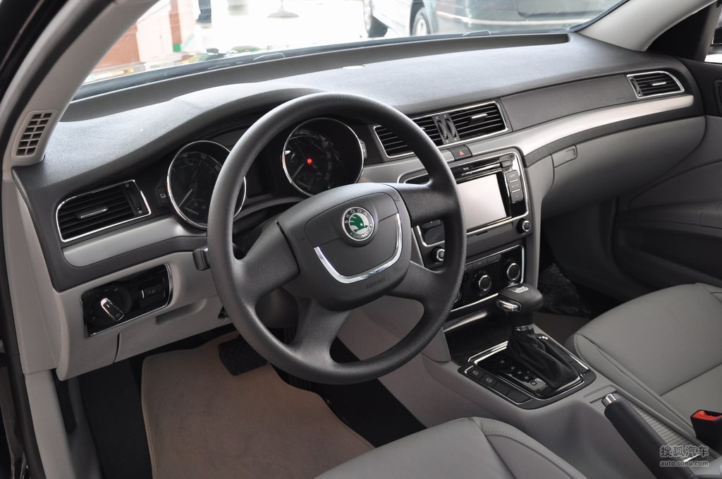 4tsi dsg 优雅版内饰深色内饰高清图片t476636】_斯柯达高清图片_搜狐