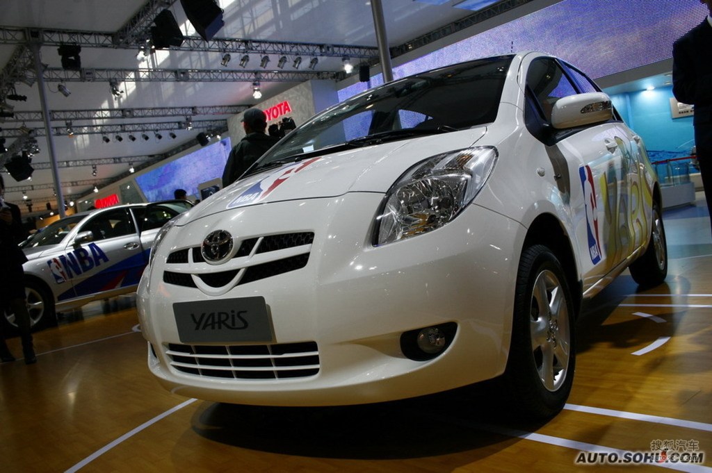 丰田雅力士外观t366448高清图片_图库_搜狐汽车