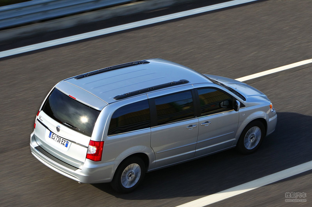 蓝旗亚grand voyager