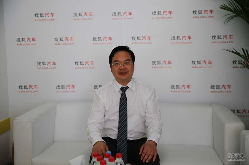 华泰汽车集团副总裁兼销售公司总经理谢伟     华泰汽车集团副总裁兼