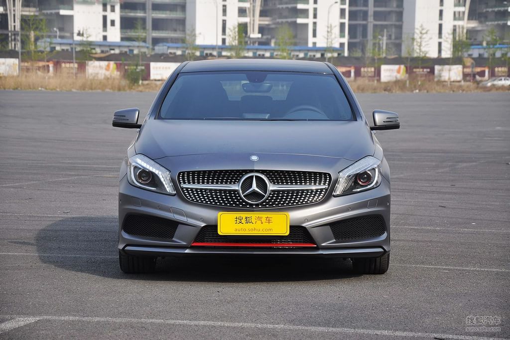 奔驰a级2013款a260 运动型外观山脉灰金属漆m2162372高清图片_图库